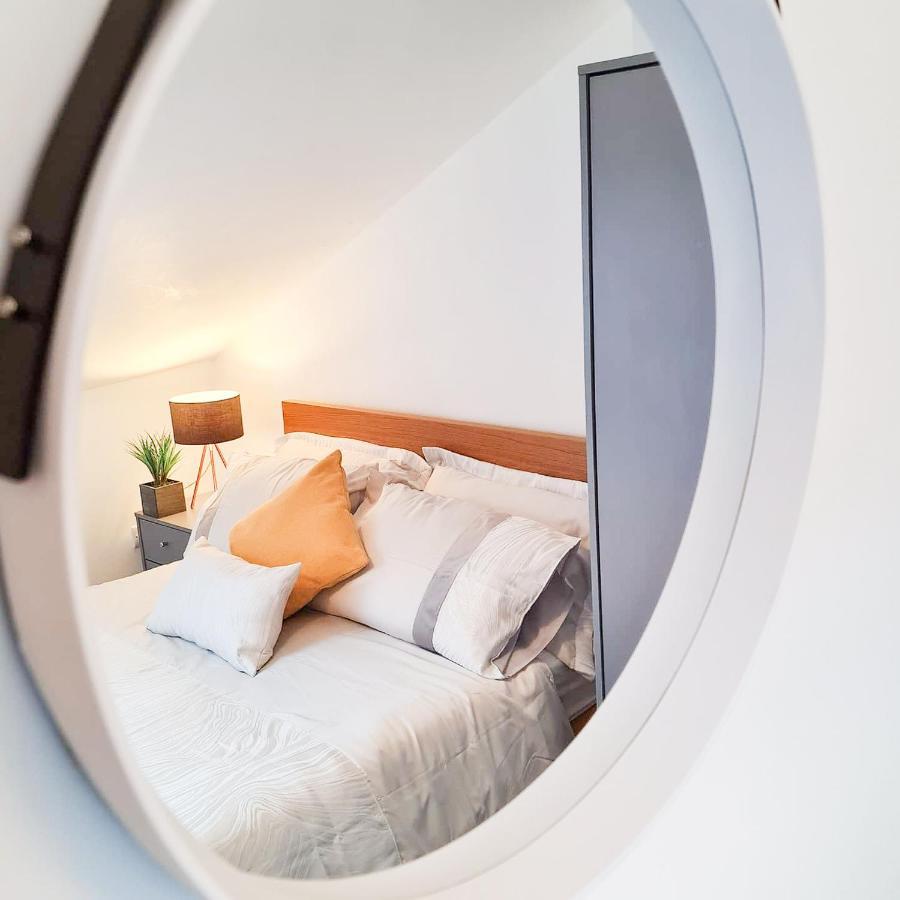 Modern 4 Bedroom Flat Near Station Appartement *